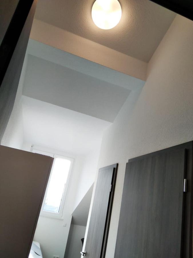Sroom Stuttgart Flughafen Messe Лайнфельден-Эхтердинген Экстерьер фото